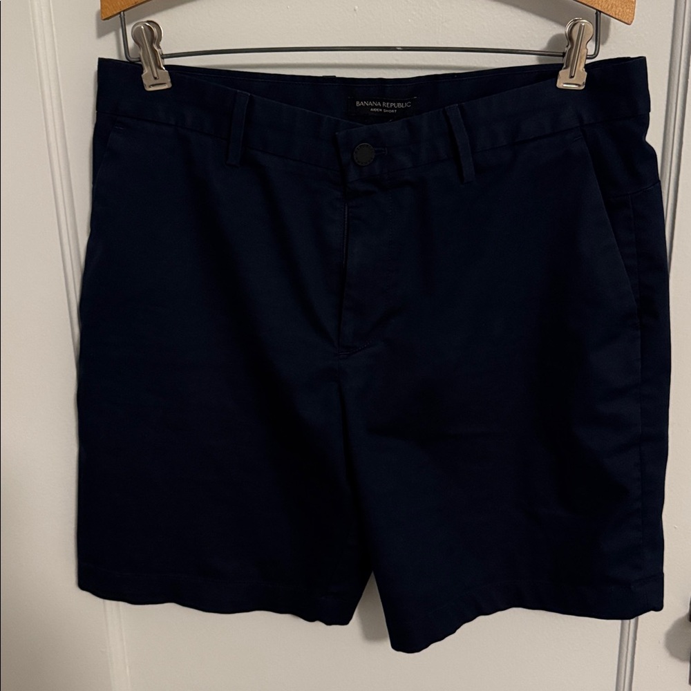 Banana Republic Men's Dark Navy Flat-Front Shorts